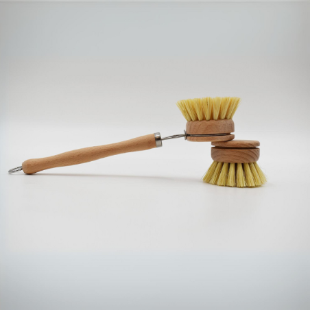 Brosse vaisselle avec manche en bois